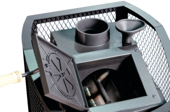 Печь банная чугунная Амур с закрытой каменкой. Панорамная дверца (сетка)